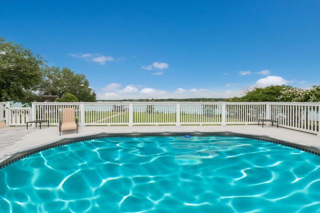 1603 LCR 822, Groesbeck, TX 76642