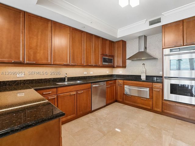 3201 NE 183rd St 2006, Aventura, FL 33160