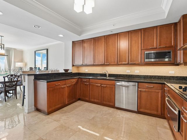3201 NE 183rd St 2006, Aventura, FL 33160