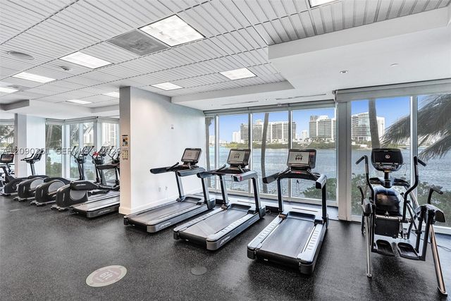 3201 NE 183rd St 2006, Aventura, FL 33160