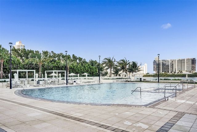 3201 NE 183rd St 2006, Aventura, FL 33160