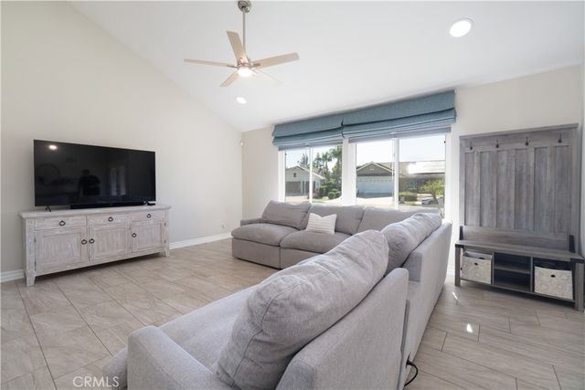 1750 Greenview, Corona, CA 92878