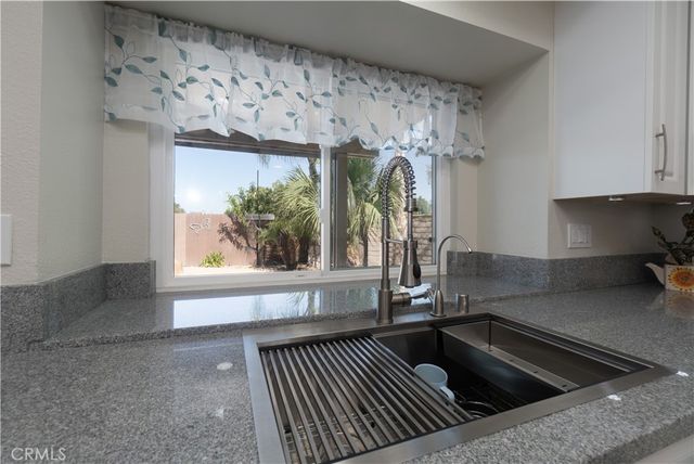 1750 Greenview, Corona, CA 92878