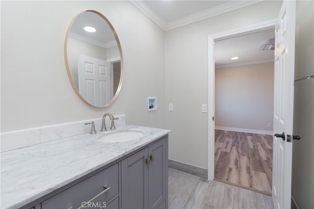 1750 Greenview, Corona, CA 92878