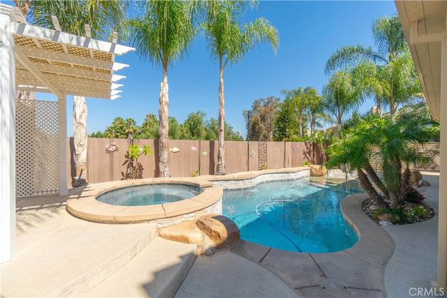 1750 Greenview, Corona, CA 92878