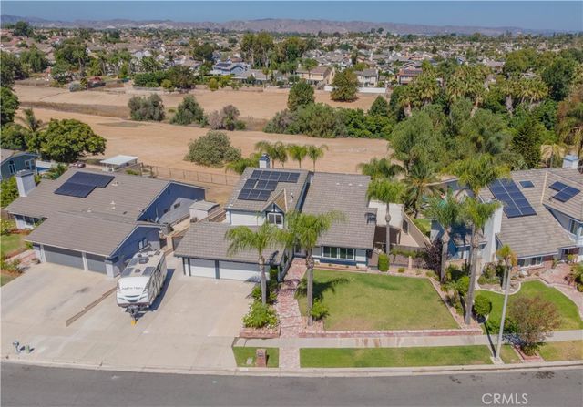 1750 Greenview, Corona, CA 92878