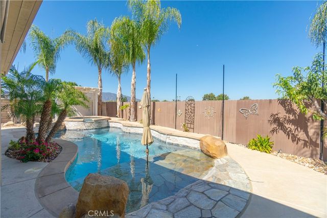 1750 Greenview, Corona, CA 92878
