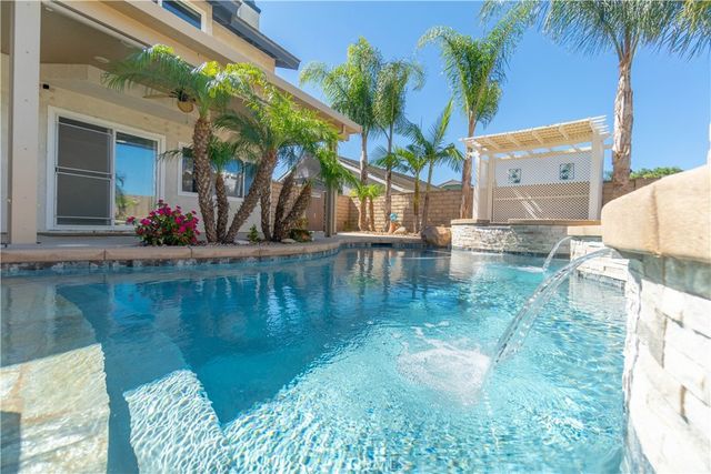1750 Greenview, Corona, CA 92878