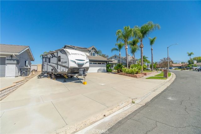 1750 Greenview, Corona, CA 92878