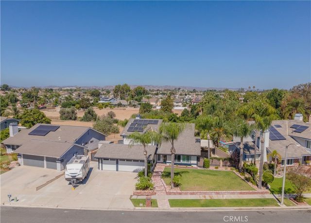 1750 Greenview, Corona, CA 92878