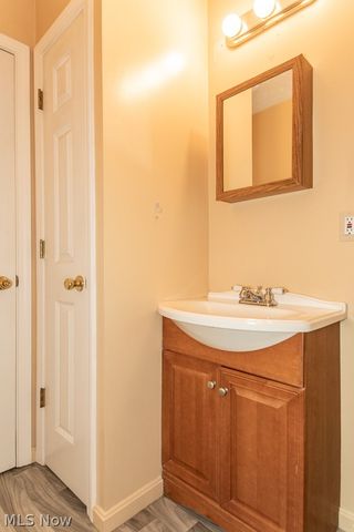 966 Windermere Drive, Willoughby, OH 44094