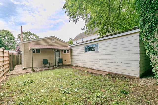 966 Windermere Drive, Willoughby, OH 44094