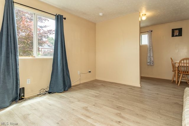 966 Windermere Drive, Willoughby, OH 44094