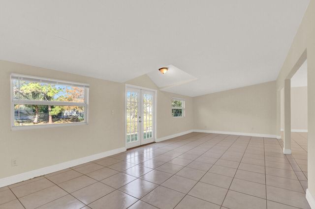 8074 SE River Lane, Stuart, FL 34997