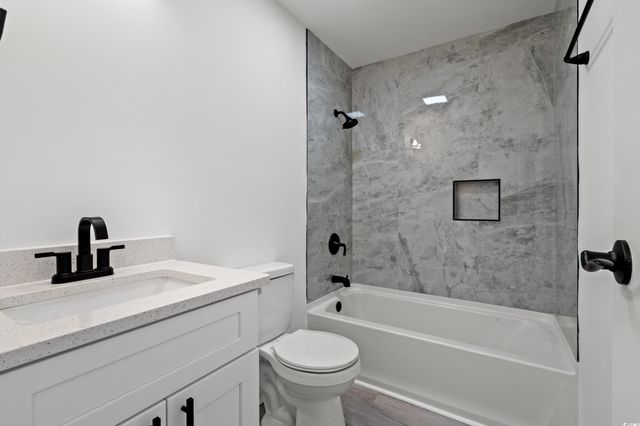 1890 Colony Dr Apt 17L, Surfside Beach, SC 29575