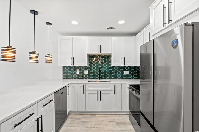 1890 Colony Dr Apt 17L, Surfside Beach, SC 29575