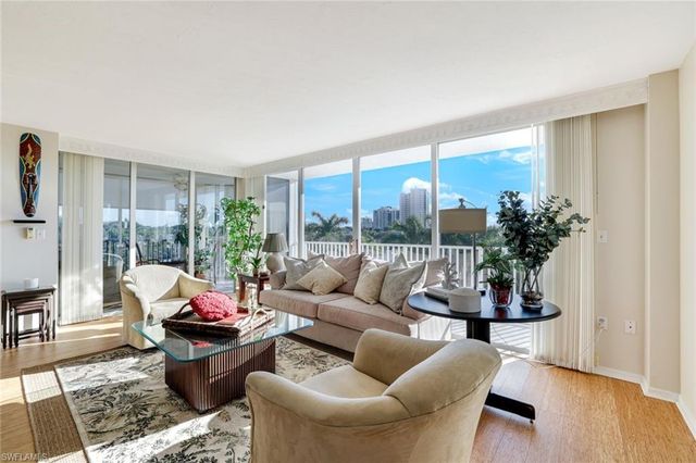 6361 Pelican Bay BLVD 201, Naples, FL 34108