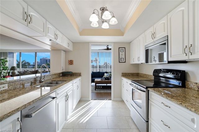 6361 Pelican Bay BLVD 201, Naples, FL 34108
