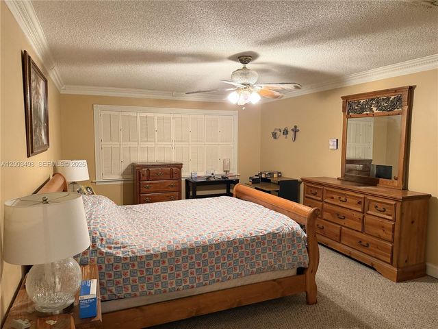 6010 NW 201st Ln, Hialeah, FL 33015