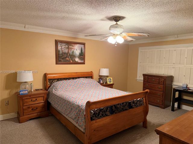 6010 NW 201st Ln, Hialeah, FL 33015