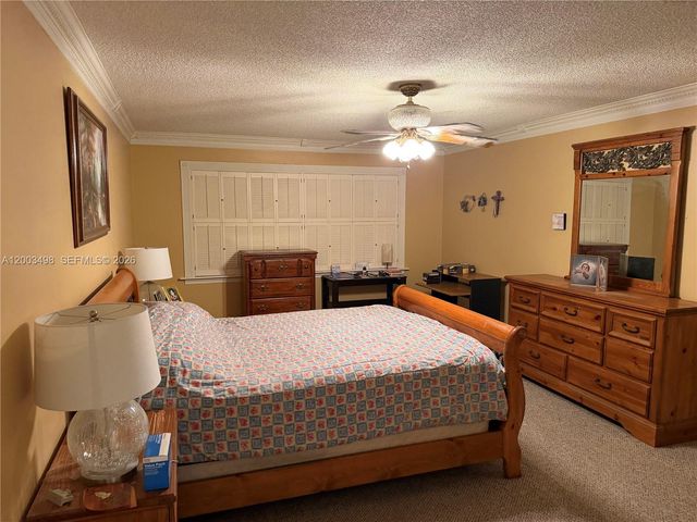 6010 NW 201st Ln, Hialeah, FL 33015