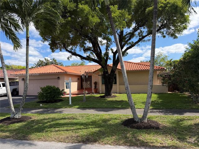 6010 NW 201st Ln, Hialeah, FL 33015