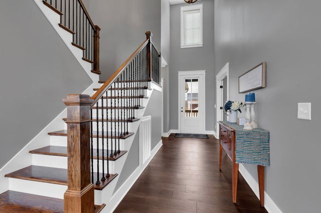 260 Lookout Dr, Winchester, TN 37398