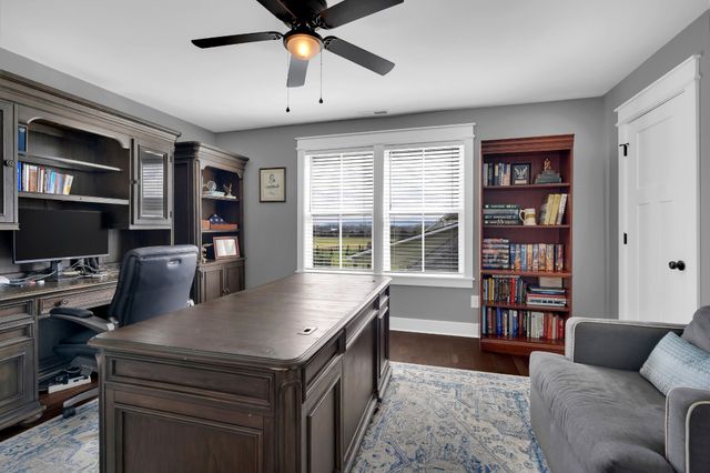 260 Lookout Dr, Winchester, TN 37398