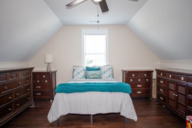 260 Lookout Dr, Winchester, TN 37398