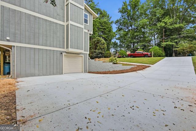 835 Omaha Drive, Norcross, GA 30093