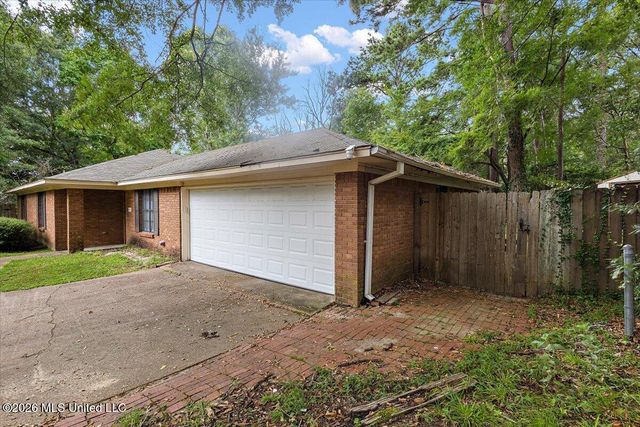 44 Sunline Court, Brandon, MS 39042