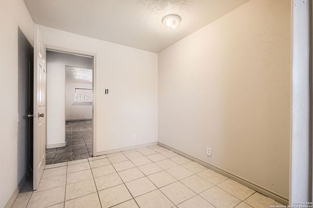 12177 Pearsall Rd, Atascosa, TX 78002