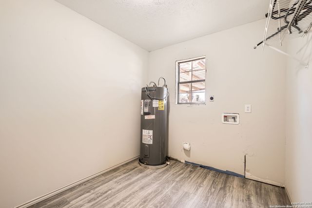 12177 Pearsall Rd, Atascosa, TX 78002
