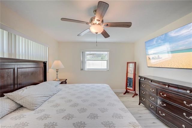 150 SW 48th TER, Cape Coral, FL 33914