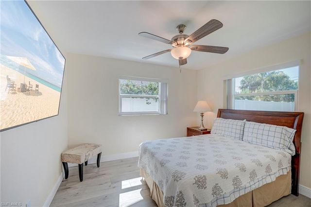 150 SW 48th TER, Cape Coral, FL 33914