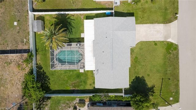 150 SW 48th TER, Cape Coral, FL 33914