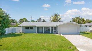 150 SW 48th TER, Cape Coral, FL 33914