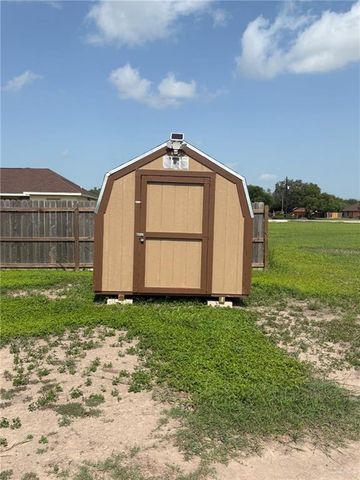29082 Reynolds Drive, La Feria, TX 78559