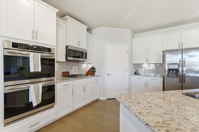 1110 Locus Ln, Murfreesboro, TN 37128