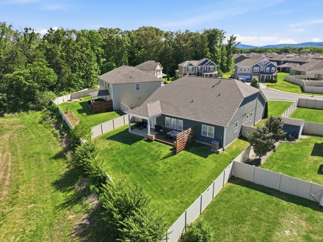 1110 Locus Ln, Murfreesboro, TN 37128
