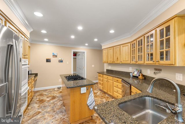 34930 VANCOFF LN, Round Hill, VA 20141