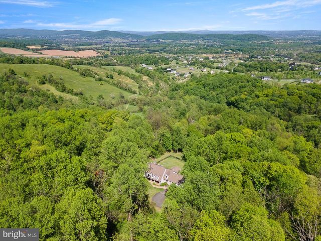 34930 VANCOFF LN, Round Hill, VA 20141