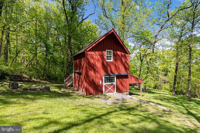 34930 VANCOFF LN, Round Hill, VA 20141