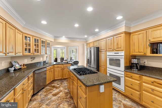 34930 VANCOFF LN, Round Hill, VA 20141