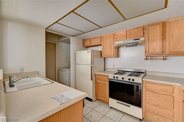 2535 Castlesands Way, Las Vegas, NV 89121