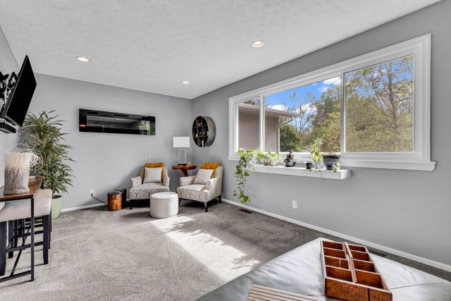 4540 Central College Road, Westerville, OH 43081