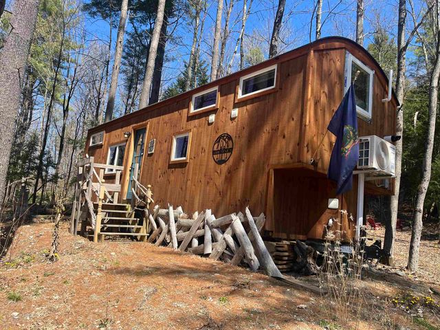 1295 River Road, Troy, VT 05859
