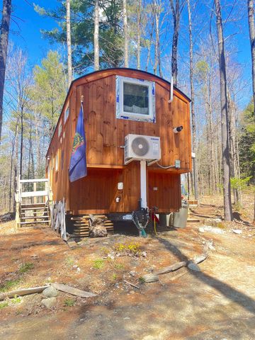 1295 River Road, Troy, VT 05859