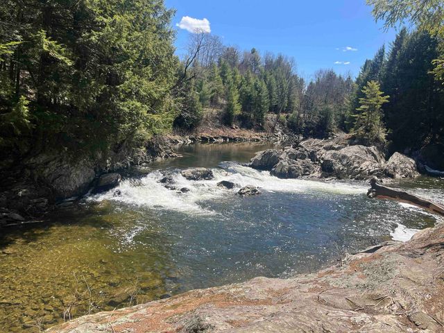 1295 River Road, Troy, VT 05859