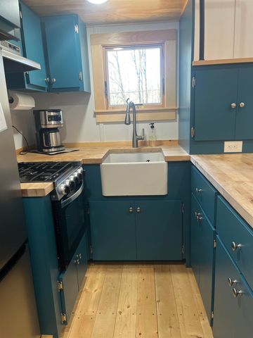 1295 River Road, Troy, VT 05859